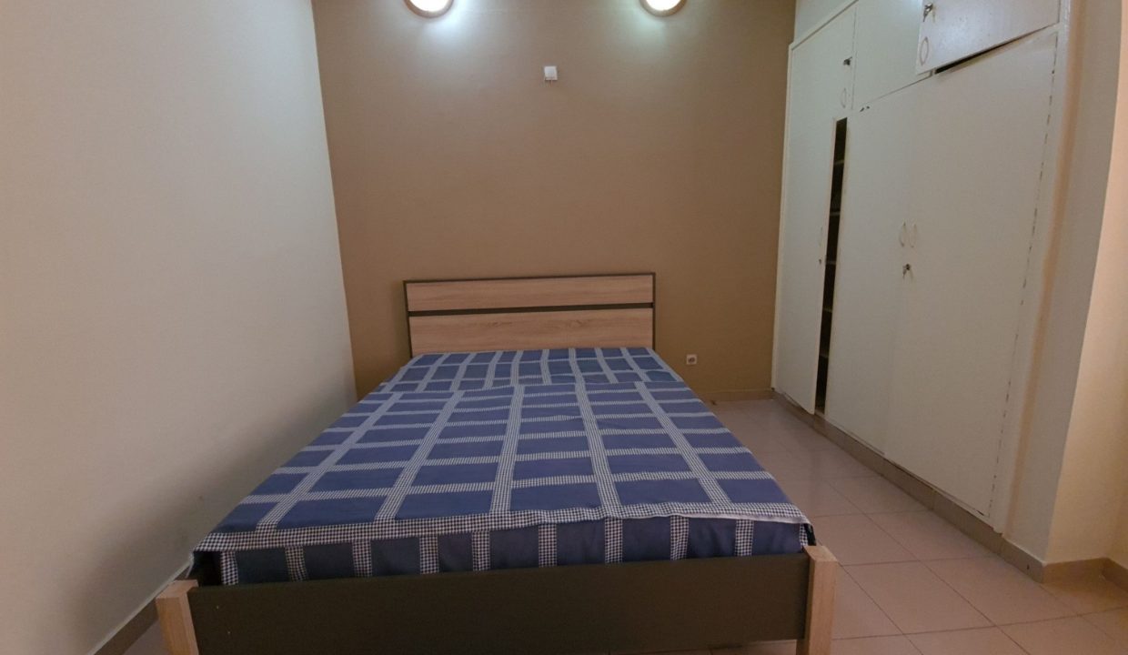 Appartement à louer à Gombé (18)