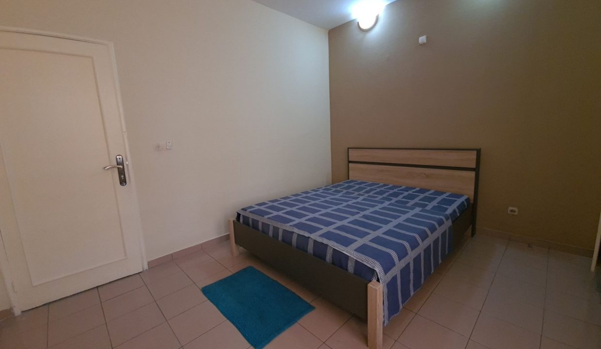 Appartement à louer à Gombé (20)