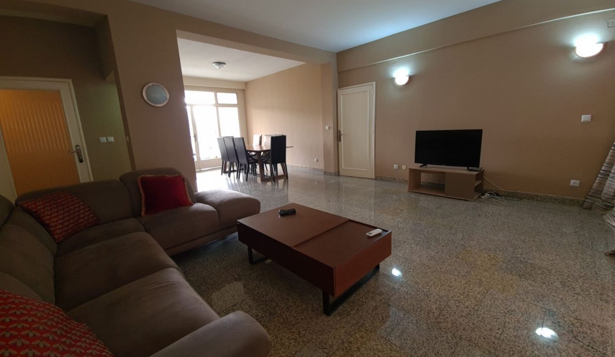 Appartement à louer à Gombé (28)