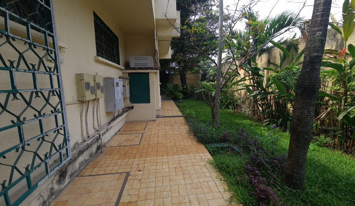 Villa a louer à Kinshasa Gombé.jpg1