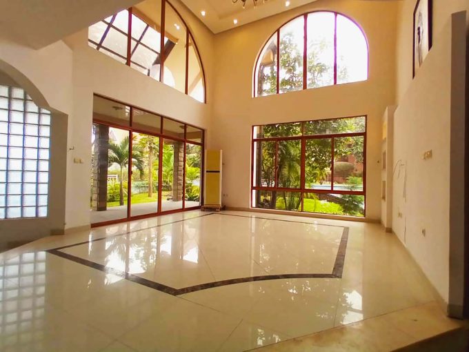 Villa Duplex à louer à Kinshasa Ngaliema