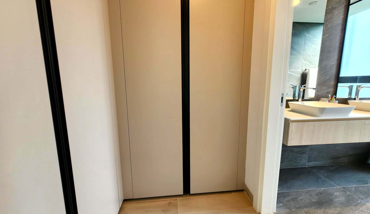 APPARTEMENT A VENDRE A KINSHASA GOMBÉ.jpg 22
