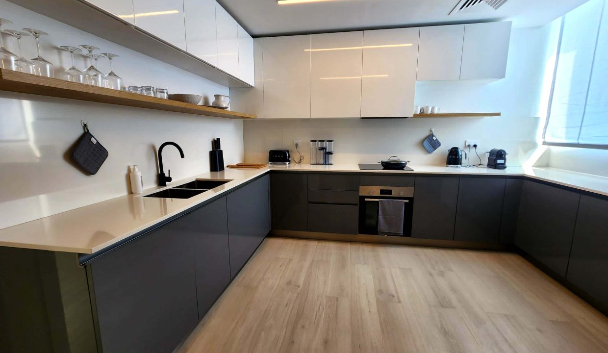 APPARTEMENT A VENDRE A KINSHASA GOMBÉ.jpg 6