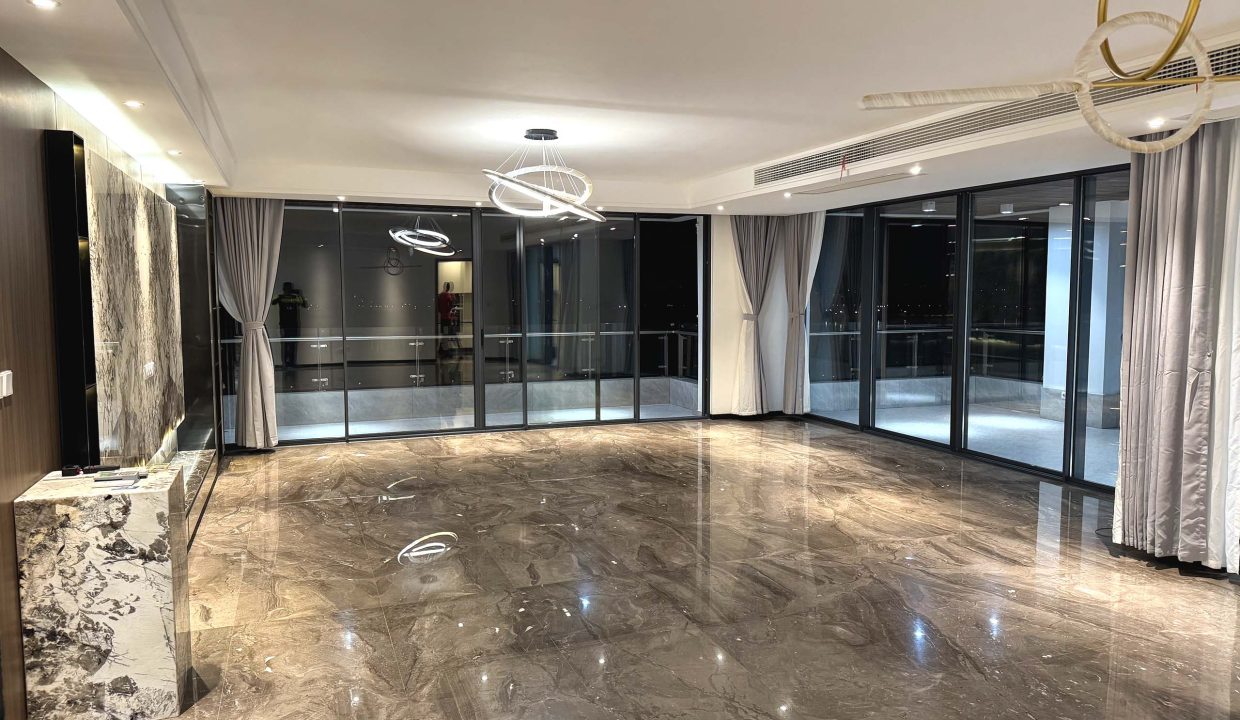 PENTHOUSE A VENDRE A KINSHASA GOMBE