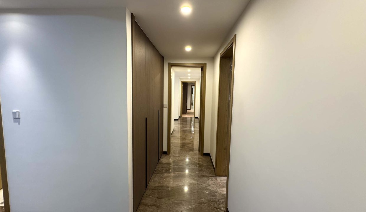 PENTHOUSE A VENDRE A KINSHASA GOMBE.jpg 13