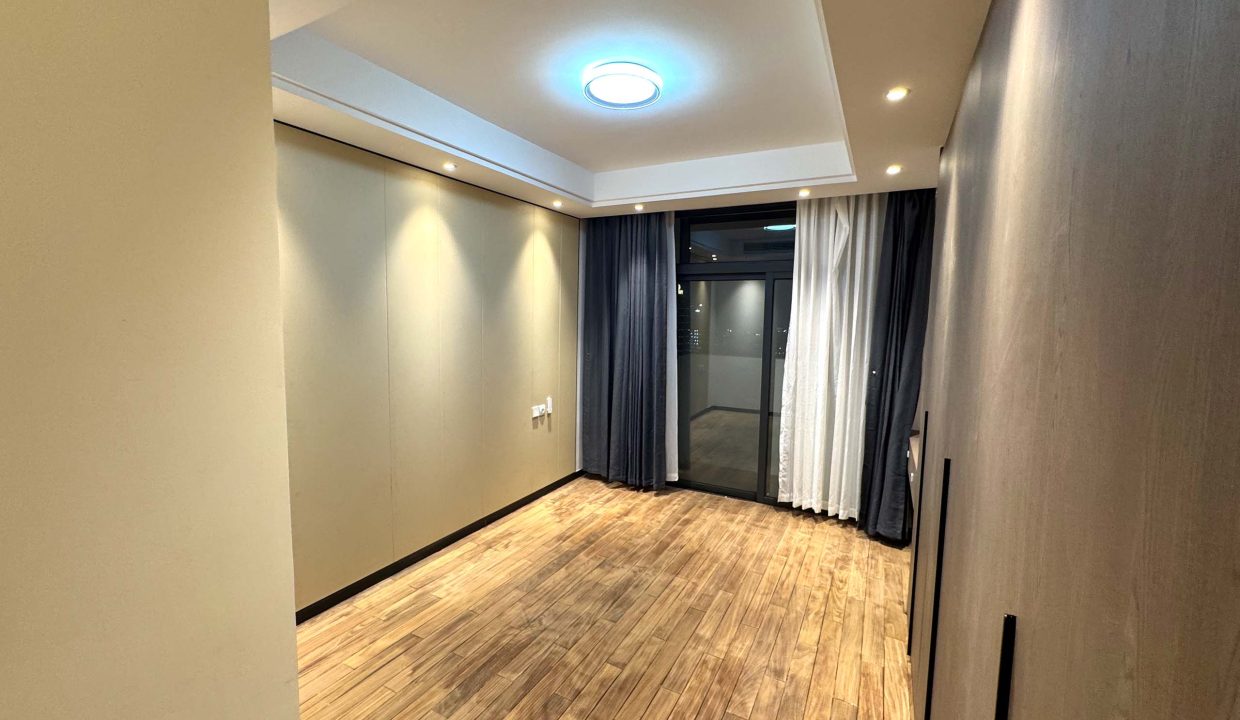 PENTHOUSE A VENDRE A KINSHASA GOMBE.jpg 41
