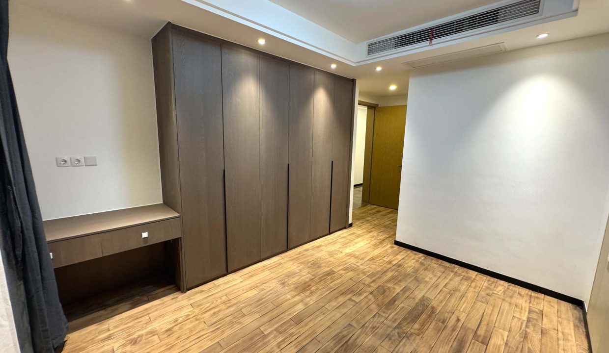 PENTHOUSE A VENDRE A KINSHASA GOMBE.jpg 43