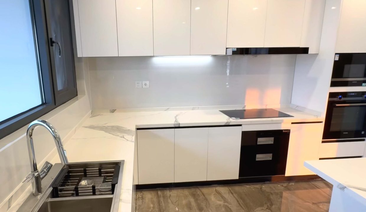 PENTHOUSE A VENDRE A KINSHASA GOMBE.jpg 47