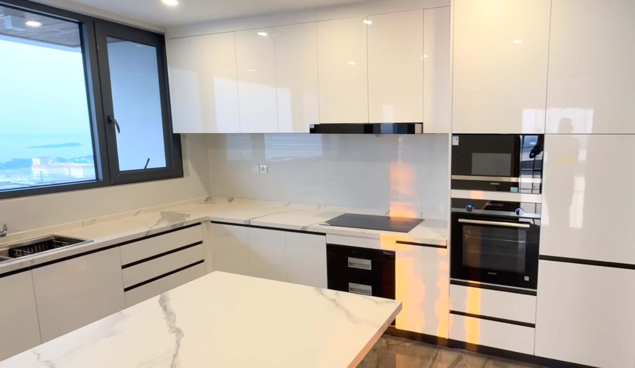 PENTHOUSE A VENDRE A KINSHASA GOMBE.jpg 48