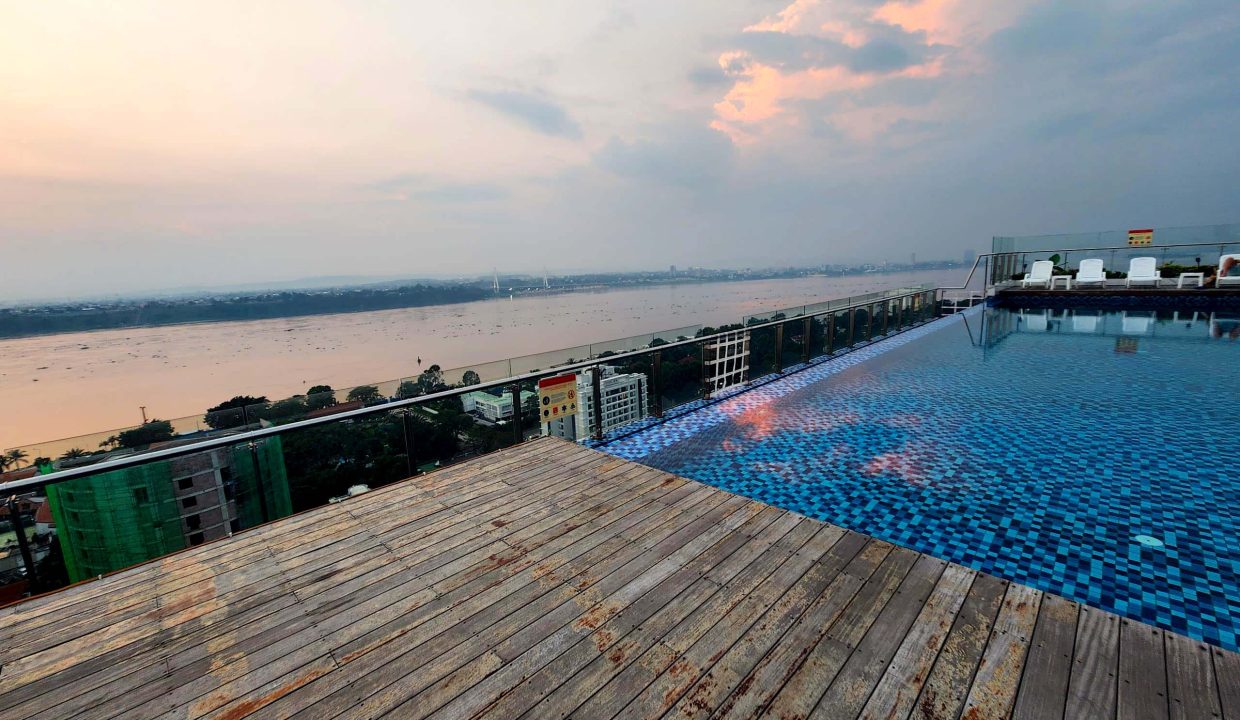 PENTHOUSE A VENDRE A KINSHASA GOMBE.jpg 58