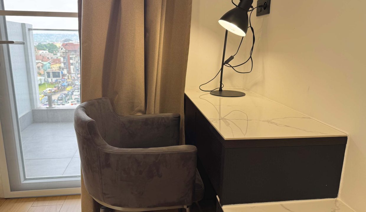 APPARTEMENT 1 CHAMBRE NGALIEMA.jpg 11