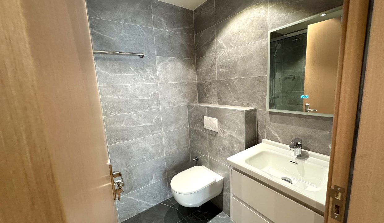 APPARTEMENT 1 CHAMBRE NGALIEMA.jpg 15