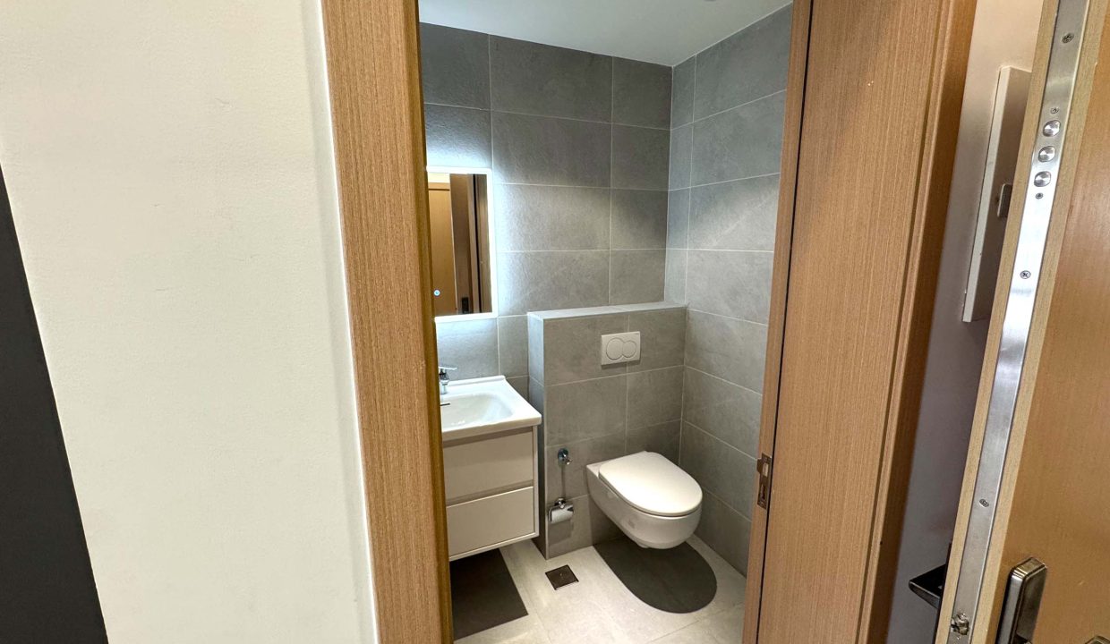 APPARTEMENT 1 CHAMBRE NGALIEMA.jpg 6