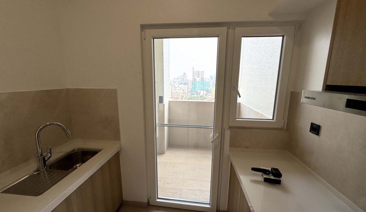 APPARTEMENT A VENDRE A KINSHASA GOMBÉ.jpg 11