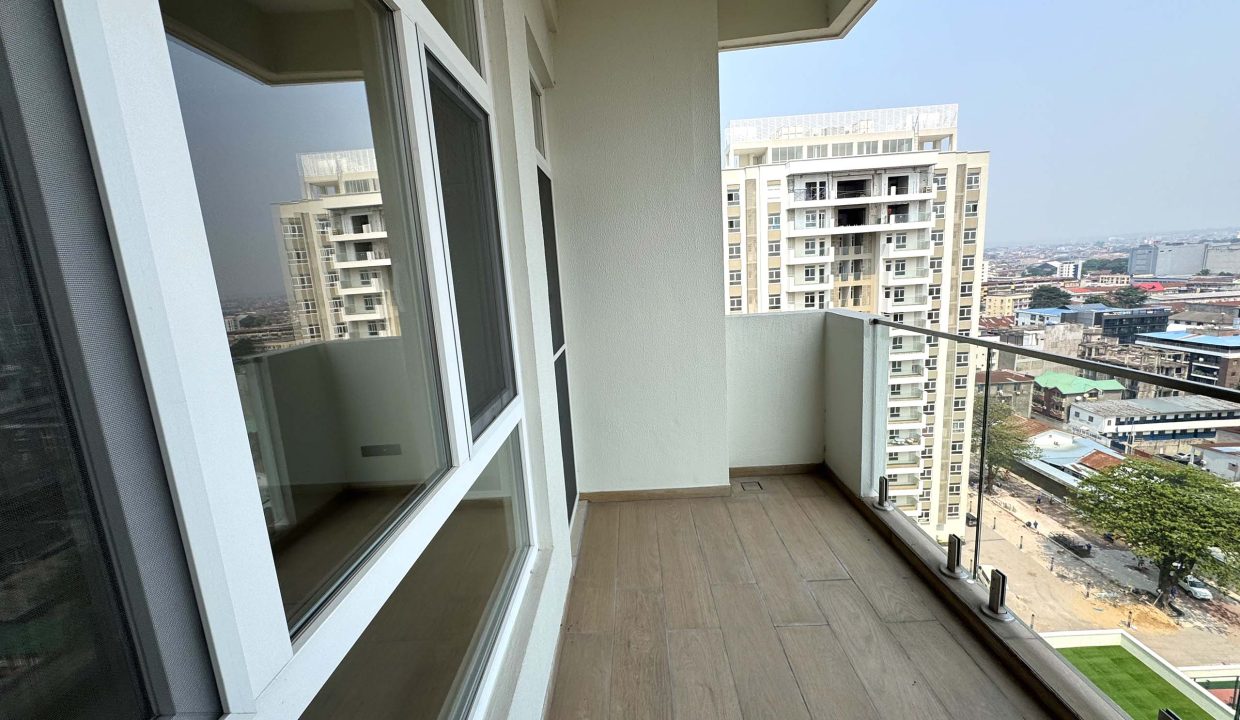 APPARTEMENT A VENDRE A KINSHASA GOMBÉ.jpg 14