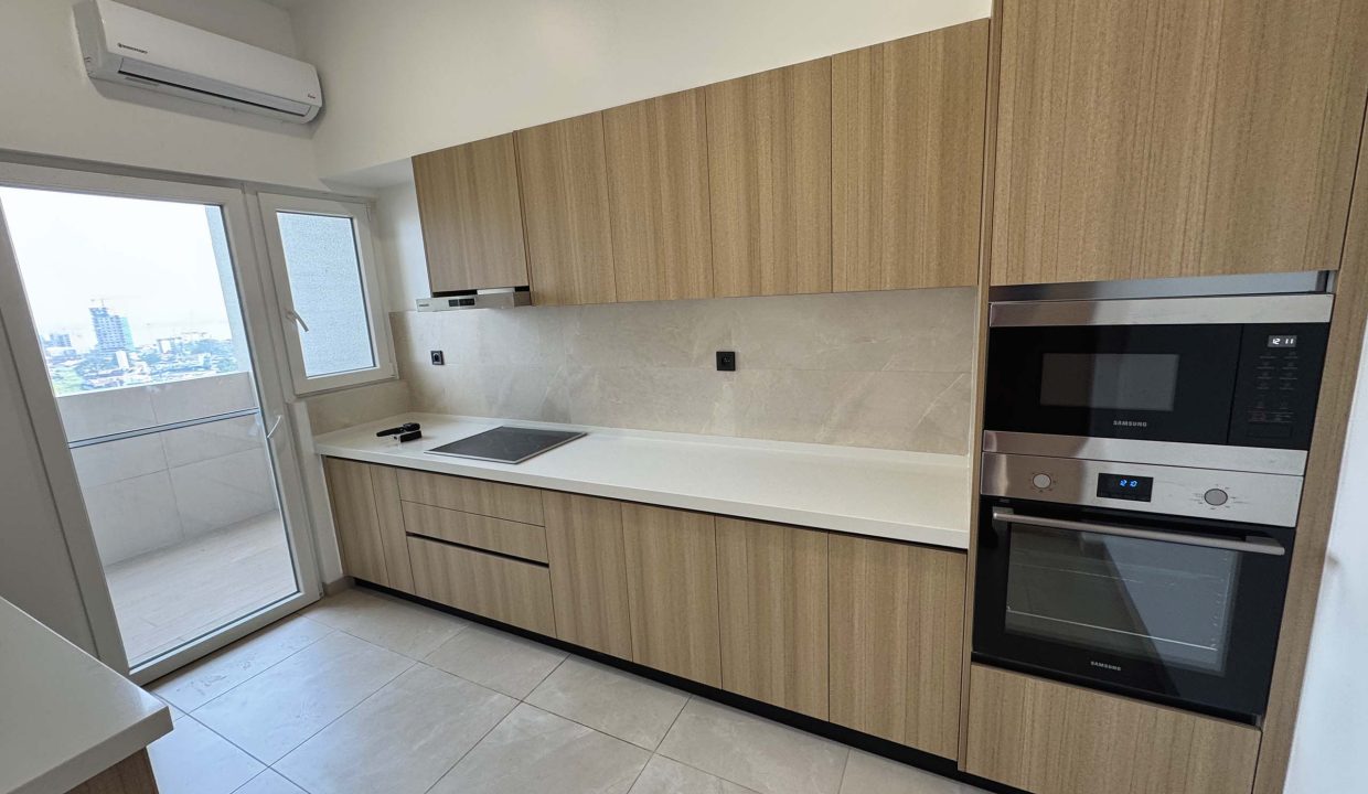 APPARTEMENT A VENDRE A KINSHASA GOMBÉ.jpg 28