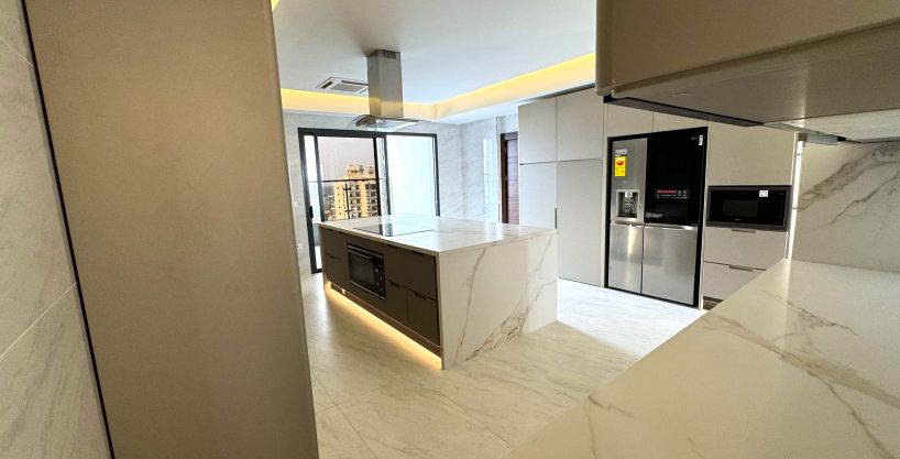CONTRAT DE BAIL DE 20 ANS-PENTHOUSE ULTRA-LUXUEUX À LOUER À KINSHASA