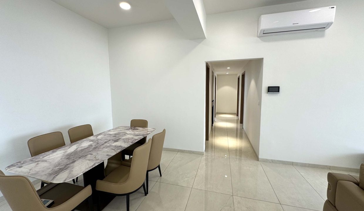 APPARTEMENT 3 CHAMBRES A GB NGALIEMA.jpg 17