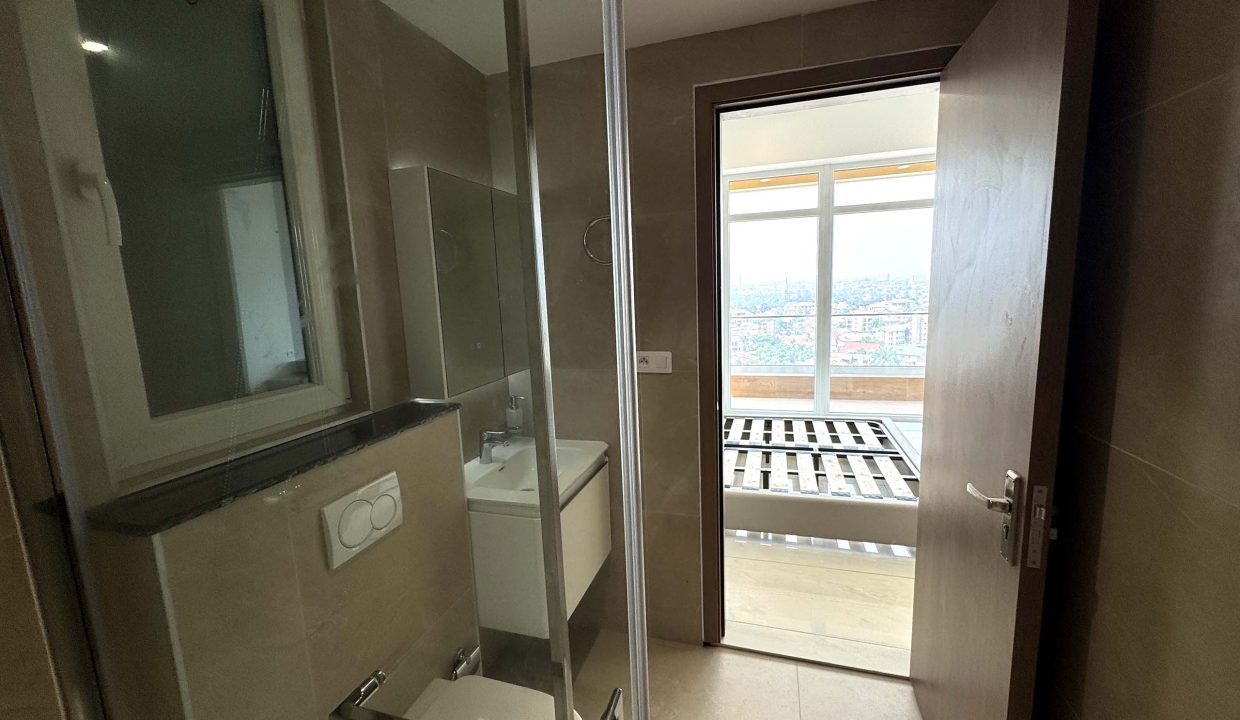 APPARTEMENT 3 CHAMBRES A GB NGALIEMA.jpg 9