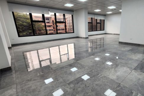 BUREAU À LOUER À KINSHASA GOMBÉ - ESPACES PROFESSIONNELS ET MODERNES