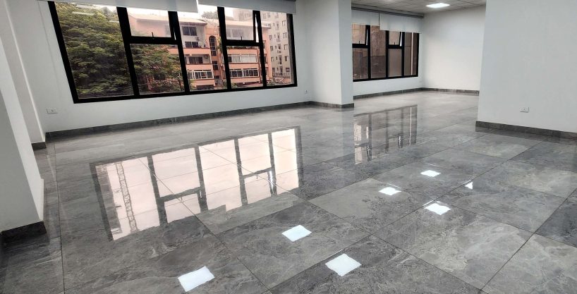 BUREAU À LOUER À KINSHASA GOMBÉ - ESPACES PROFESSIONNELS ET MODERNES
